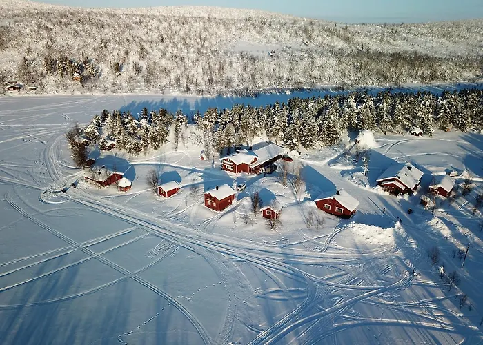 Lomakylät Kelotin Rantamajat 3*