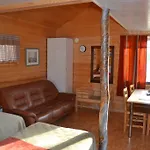 可罗婷瑞塔曼杰特山林小屋 假日公园 Leppäjärvi