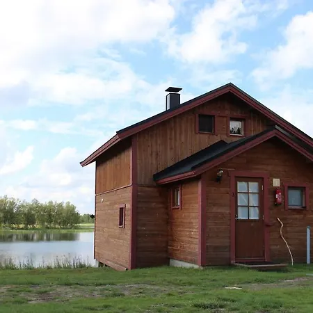פארק נופש Kelotin Rantamajat Leppäjärvi
