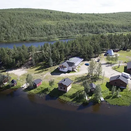Lomakylät Kelotin Rantamajat 3*