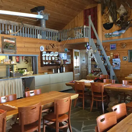 Lomakylät Kelotin Rantamajat 3*