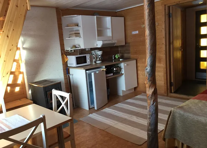 Kelotin Rantamajat Parque de vacaciones Leppäjärvi